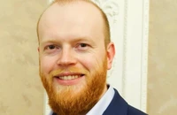 Analiză RoEM-UBB FSEGA: Efectele în lanț ale scumpirii petrolului, cum afectează conflictul din Iran creșterea economică a României