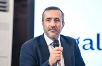 Importatorii români de forță de muncă se plâng că OUG 32/2026 privind muncitorii străini le-a blocat activitatea