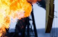 Cele mai mari bănci din lume au crescut finanţarea pentru proiectele din domeniul combustibililor fosili, anul trecut – raport ONG-uri