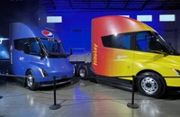 Tesla anunță că aduce camionul electric Semi în Europa, după aproape zece ani de întârzieri