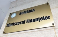 Semne proaste pentru economie. Statul se împrumută iar la peste 7%,  semn că investitorii fug. Plătim deja dobânzi de junk și așteptăm decizia crucială din 2 octombrie
