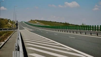 CNAIR impune restricții de circulație camioanelor în timpul zilei în perioada 12 – 15 august pe Autostrada Soarelui și pe trei drumuri naționale