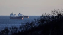 Din lipsă de petroliere, Rusia exportă produse petroliere cu barjele fluviale, inclusiv spre Constanţa