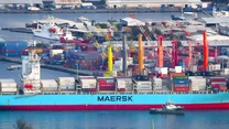 Maersk a îmbunătăţit estimările privind profitul anual, datorită cererii solide de transport de containere pe plan global