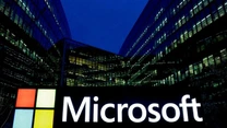 Microsoft concediază mii de angajaţi