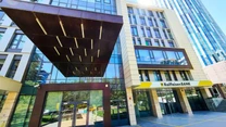 Raiffeisen Bank a înființat o nouă structură organizațională, care cuprinde șapte divizii noi, pentru a-și îndeplini planurile de creștere pe toate segmentele de clienți