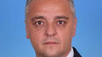 Cine rupe pisica?