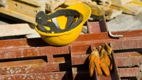 Volumul lucrărilor de construcţii, în creştere cu aproape 7%, în primele 4 luni