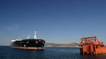 Rusia a blocat porturile de la Marea Neagră, vapoarele nu pot încărca țiței. Petrolul kazah, care alimentează România și Europa, nu poate ieși pe piețe