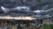 Fenomene extreme vineri şi sâmbătă – Cod portocaliu de furtuni şi ploi în Bucureşti şi 16 judeţe din România. Harta