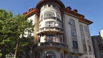 Un apartament dintr-o vilă neoromânească bucureșteană veche de 100 de ani, scos la vânzare cu 550.000 de euro