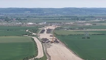 VIDEO Autostrada Transilvania: „A început partajul moștenirii Bechtel”. Deme Macarale mută peste 400 de grinzi abandonate de 20 de ani
