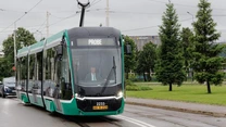 Al treilea tramvai furnizat de fabrica din Arad a ajuns la Oradea, printr-un proiect finanțat prin PNRR