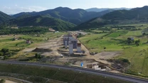 Autostrada A1 Sibiu – Pitești: Imagini noi cu secțiunea 2, cea din munte. Ce spun pasionații de infrastructură despre progresul constructorului din Turcia
