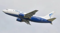 FOTO Imagini dezolante. Se vând cinci carcase ale avioanelor Blue Air, cu prețuri de la 10.000 de euro