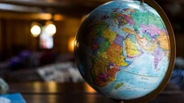 Avertisment de la cea mai veche instituţie financiară internaţională: Economia mondială se află într-un „moment de răscruce”