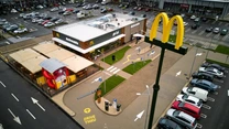 McDonald’s, afaceri și profit record în România, cu sute de mii de clienți în fiecare zi. Planuri mari de extindere