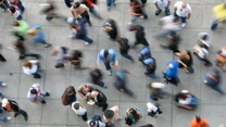 Populaţia României – Sporul natural a rămas negativ în iulie. Numărul naşterilor a scăzut cu 4,2% (date INS)