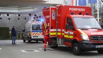 Update: Tavanul piscinei unui hotel de 5 stele din Sibiu s-a prăbușit. Șase persoane, dintre care patru copii, au fost transportate la spital