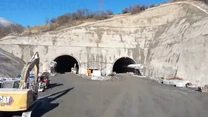 VIDEO Autostrada Sibiu – Pitești: Azi a fost străpunsă și a doua galerie a tunelului Robești