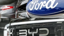 Acord între giganţi? Negocieri între americanii de la Ford şi chinezii de la BYD
