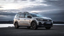 Dacia a deschis catalogul de comenzi pentru varianta actualizată a Jogger
