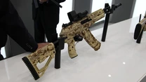 Kalaşnikov a livrat Armatei Ruse primul lot mare de puști automate AK-12 din acest an