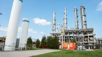 Premieră în România: Cea mai longevivă rafinărie din ţara noastră, Vega Ploieşti, a început producţia hexanului de puritate superioară, anunţă Rompetrol Rafinare