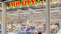 Lanțul asiatic de magazine MR. DIY, cu produse ieftine pentru casă, intră în două noi oraşe din România. Are deja peste 5.000 de unități la nivel global