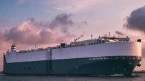 Gigantul Maersk anunţă că una dintre navele sale a părăsit Strâmtoarea Ormuz sub escortă americană