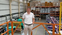 Firma ungară de huse de telefon Mobilfox deschide o mini-fabrică la București. ”România a devenit cea mai importantă piață a companiei”