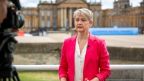 Londra l-a convocat pe ambasadorul Rusiei după incidentul cu drona care a lovit săptămâna trecută un bloc din Galați