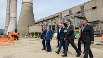 Bolojan a vizitat șantierul centralei pe gaze de la Mintia, realizată 83%: “Vor începe testele de interconectare dintre centrală și stația electrică”