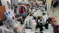 ANCOM, în control la Dragonul Roșu. Sute de boxe, căști, mouse-uri și radiouri au fost confiscate