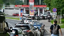 Vânzările de benzină către persoanele fizice au fost suspendate în orașul Novorossiisk, ca urmare a atacurilor ucrainene asupra rafinăriilor rusești
