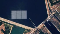 A început construcția celui mai complex proiect cu panouri fotovoltaice puse pe apă din Europa, la Ipotești, în Olt FOTO 