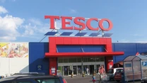 Eşecul unui gigant care s-a oprit la graniţa Ungariei cu România – Tesco se pregăteşte pentru marele exit din Europa Centrală şi de Est, după ce planul pentru construirea unui imperiu în regiune pare a fi un fiasco