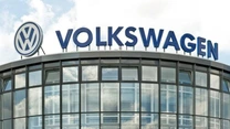 Noi măsuri de criză la Volkswagen: Acționarii majoritari forțează o restructurare rapidă după o scădere accentuată a profitului Porsche SE