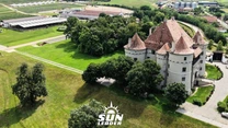 Sun Leader a finalizat extinderea infrastructurii outdoor de la Castelul Bethlen-Haller: 2.600 mp pentru turism și evenimente sub pergole
