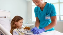 Philips lansează o platformă inteligentă de telemetrie pentru monitorizarea cardiacă mobilă și o gestionare mai bună a alarmelor