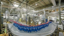 Fabrica de ape minerale Dorna din județul Suceava, deținută de Coca-Cola HBC România, este printre cele mai complexe unități de îmbuteliere ape minerale de la nivelul grupului, din punct de vedere operațional