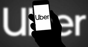 Toyota şi-a înjumătăţit participaţia deţinută la Uber, dar menţine legăturile