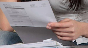 Încă o schimbare în factura de energie electrică. Ce vor găsi clienții