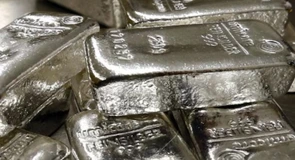 Investiții în argint și platină, în căutarea alternativelor la aur și a protecției în fața evoluției dolarului american