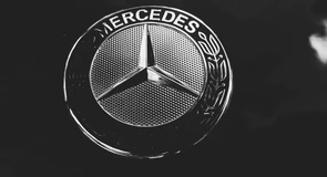 Grupul Mercedes-Benz a încheiat prima jumătate a lui 2025 cu o scădere a vânzărilor de 8%