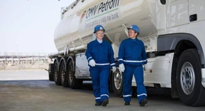 Ce spune Petrom despre incidentul cu petrolul contaminat care a condus la accesarea rezervei de stat