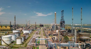Creștere masivă a producției de carburanți în rafinăriile Petromidia și Vega, ale grupului Rompetrol, în prima jumătate a acestui an