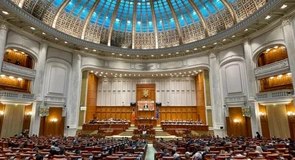 300 de parlamentari – Proiectul reducerea numărului de parlamentari a fost redepus la Senat