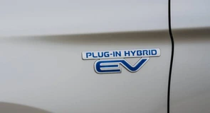 Posesorii de hibride, impozitați în baza unor valori care ar putea suferi modificări substanțiale