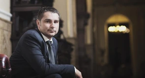Cum a ajuns capitalul românesc să domine categoric piața acoperișurilor în fața jucătorilor străini